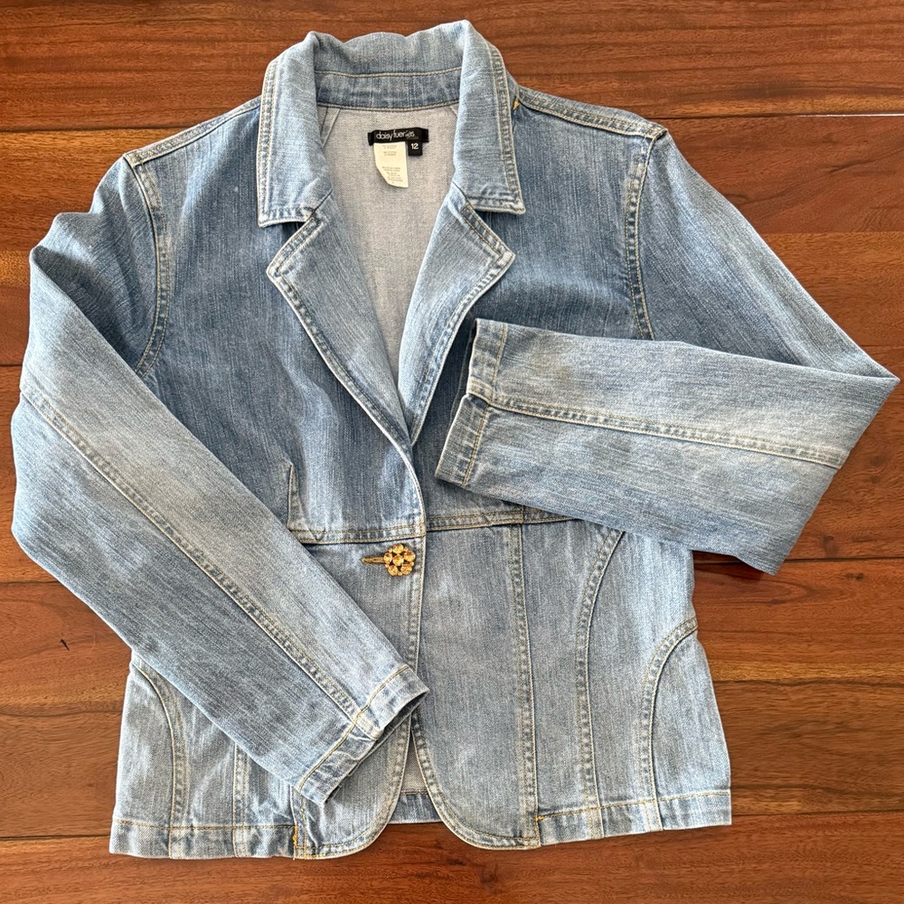 Daisy Fuentes Women's Light Blue Peplum Denim Jacket Size 12